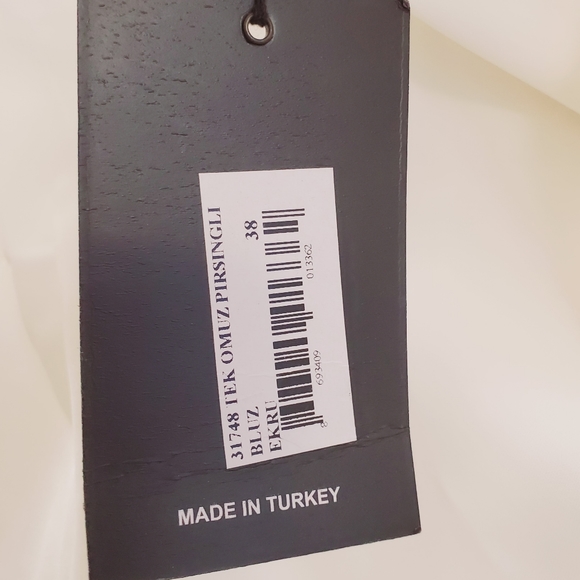 JF Lefon one shoulder tank with metal embellishments with size zipper, MD, NWT - Picture 12 of 12